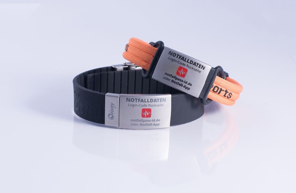 Emergency medical ID card with emergency card and emergency strap